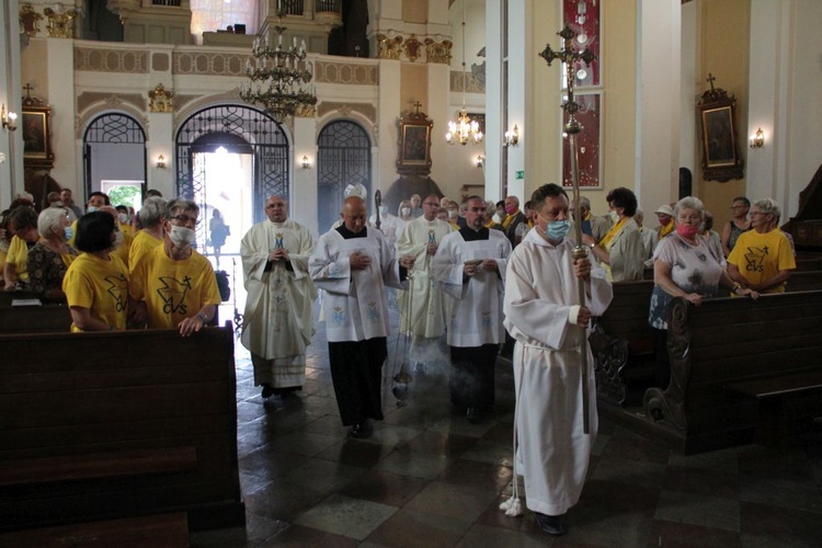 Pielgrzymka chorych i cierpiących oraz służby zdrowia do Rokitna