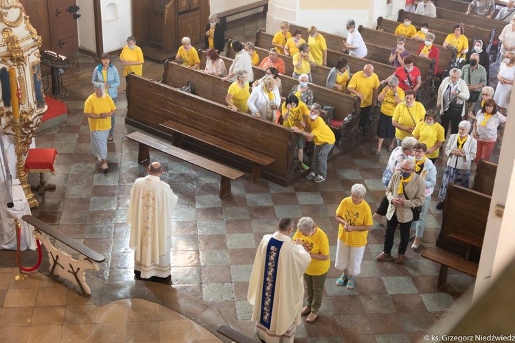 Pielgrzymka chorych i cierpiących oraz służby zdrowia do Rokitna