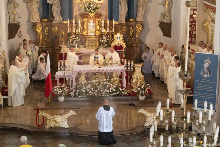 Pielgrzymka chorych i cierpiących oraz służby zdrowia do Rokitna