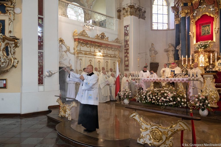 Pielgrzymka chorych i cierpiących oraz służby zdrowia do Rokitna