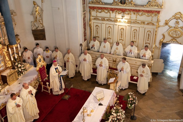 Pielgrzymka chorych i cierpiących oraz służby zdrowia do Rokitna