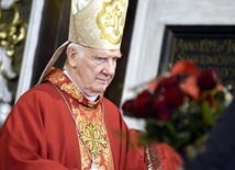 Biskup Ignacy Dec w czasie obchodów święta patronalnego. 