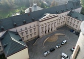 Biskup pomocniczy z Katowic zakażony, arcybiskupi Skworc i Zimoń w kwarantannie