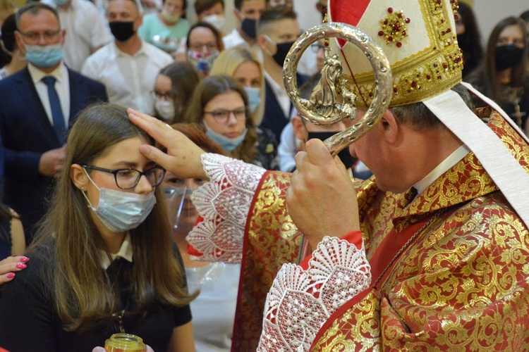 Bierzmowanie w sądeckiej Zawadzie