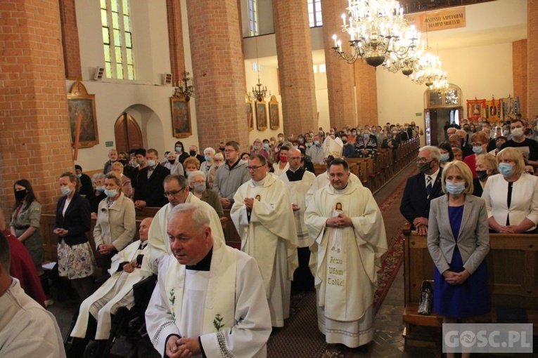 Parafia NSPJ w Żarach ma 40 lat