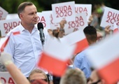 Duda: Mogłyby być przepisy, które jednoznacznie chroniłyby dzieci przed adopcją przez pary jednopłciowe