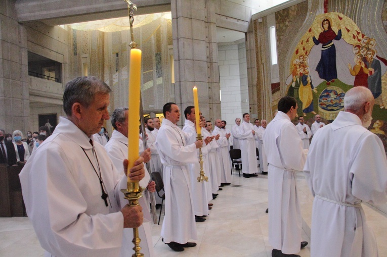 Błogosławieństwo nowych nadzwyczajnych szafarzy Komunii Świętej 2020