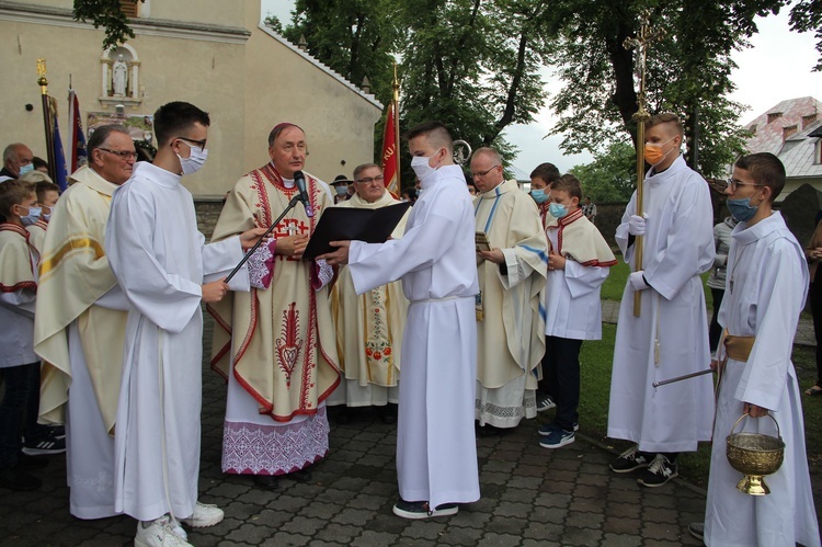 Łącko. 800-lecie parafii i 300. rocznica konsekracji kościoła