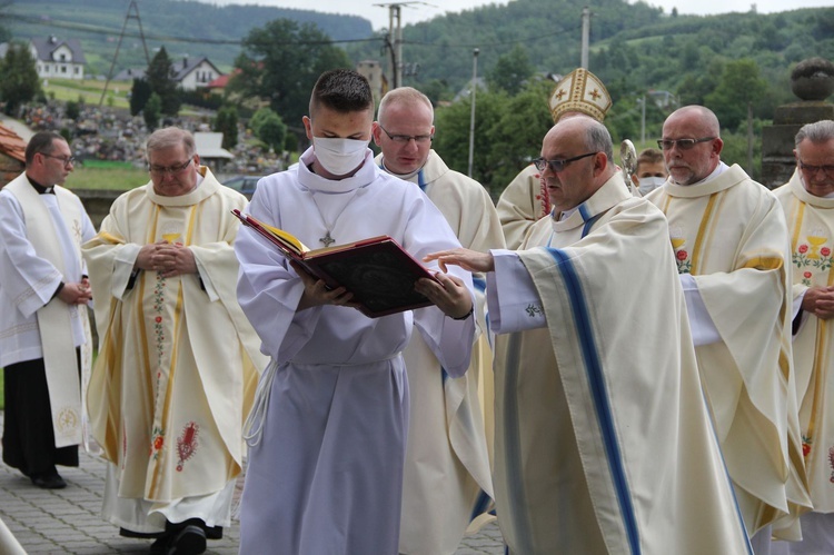 Łącko. 800-lecie parafii i 300. rocznica konsekracji kościoła