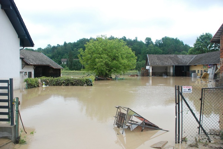 Zalane centrum Łapanowa