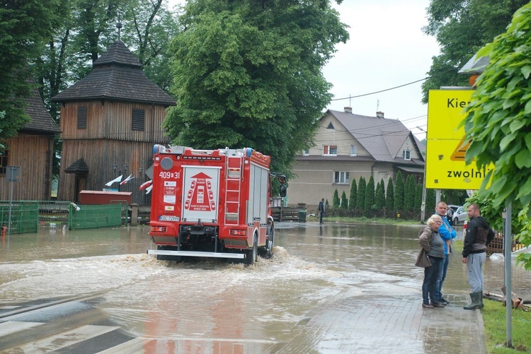 Zalane centrum Łapanowa