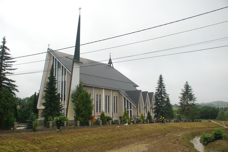 Zalane centrum Łapanowa