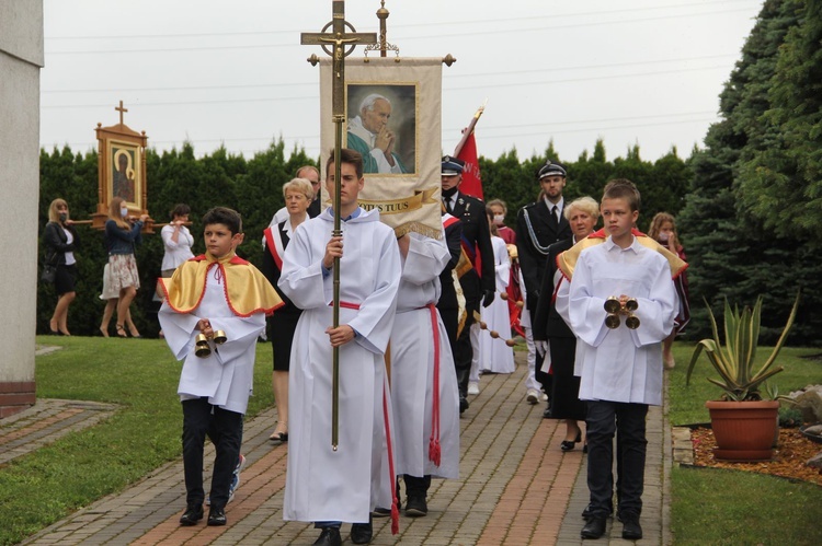 Koszyce Małe. Ogłoszenie św. Małgorzaty Marii Alacoque drugą patronką kościoła