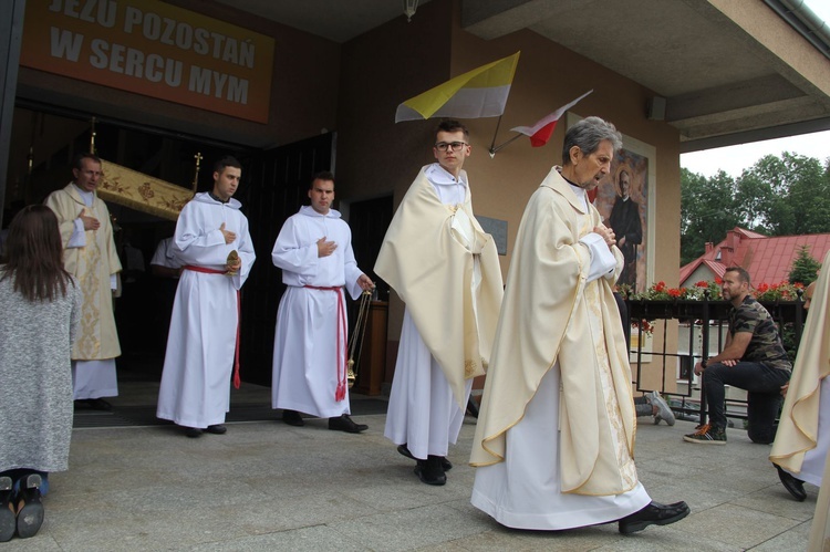 Koszyce Małe. Ogłoszenie św. Małgorzaty Marii Alacoque drugą patronką kościoła