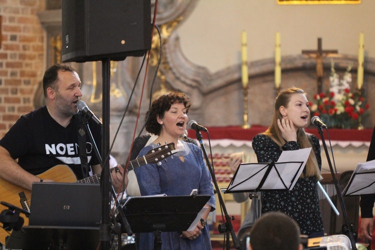 III Weekend Ewangelizacyjny we Wrocławiu "Ochrzczeni Ogniem" - niedziela