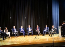 Nisko, NCK. Dyskusyjny panel.