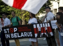 Siedmiu kandydatów na prezydenta Białorusi przedstawiło listy poparcia