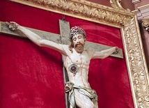 ▲	„Cudowny krzyż” z sanktuarium w Bisztynku.