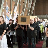 Świeccy dominikanie organizowali m.in. peregrynację relikwii bł. Pier Giorgio Frassatiego podczas ŚDM, cykl spotkań „Obserwatorium wiary”, EDK czy Strefę Dominikańską podczas corocznego Jarmarku św. Dominika.