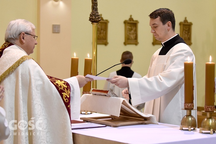 Przysięga przed świeceniami diakonatu