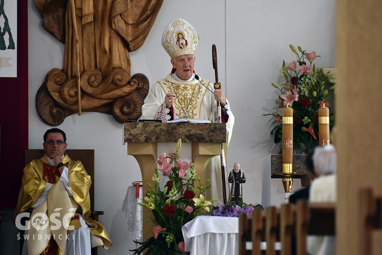 Srebrny jubileusz parafii pw. św. Andrzeja Boboli w Świdnicy