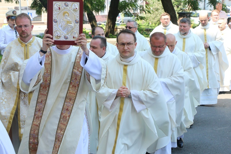 Koronacja obrazu Matki Bożej Nieustającej Pomocy w Bolesławcu