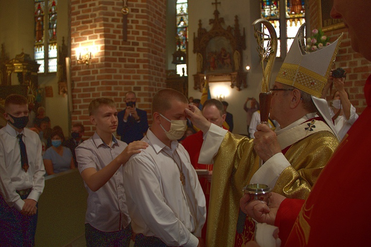 Bierzmowanie w puckiej farze 2020 r.