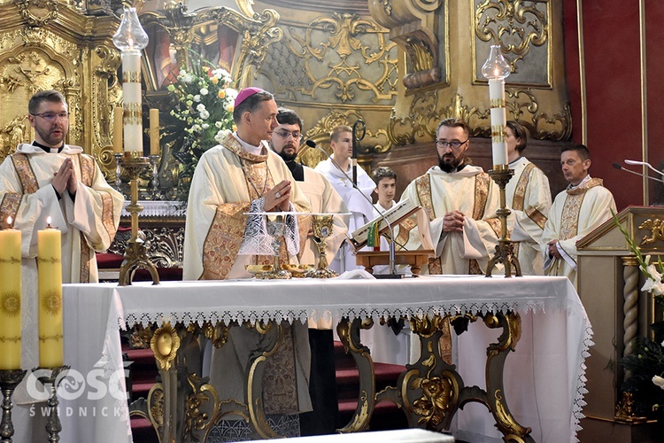 Święcenia kapłańskie ks. Dominika Sroki SJ