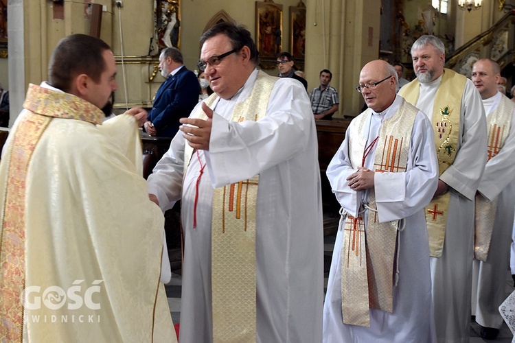 Święcenia kapłańskie ks. Dominika Sroki SJ