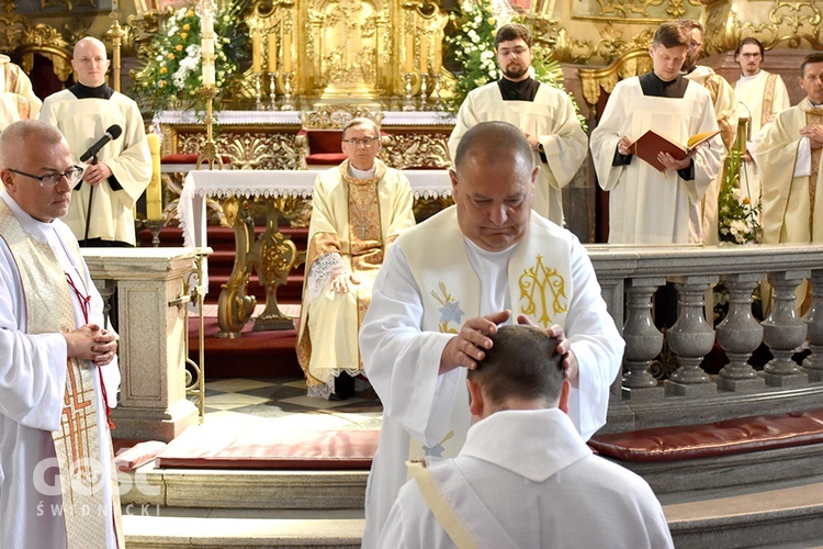 Święcenia kapłańskie ks. Dominika Sroki SJ