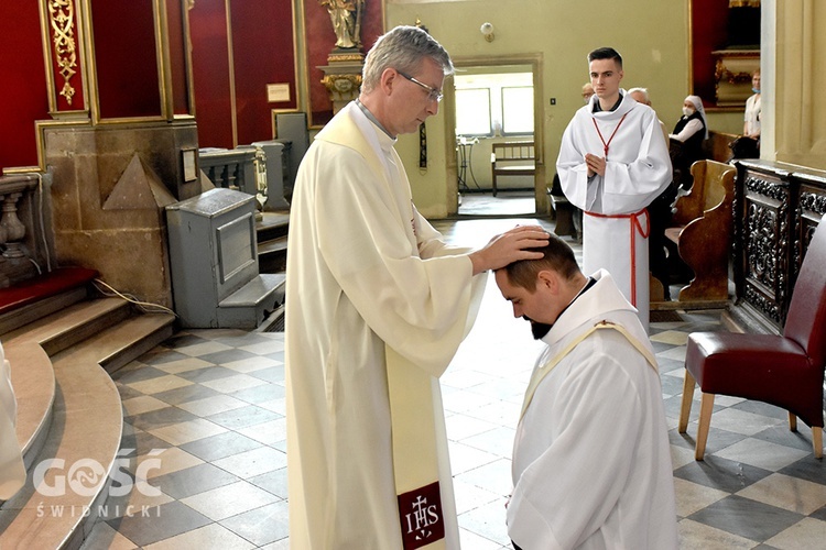 Święcenia kapłańskie ks. Dominika Sroki SJ