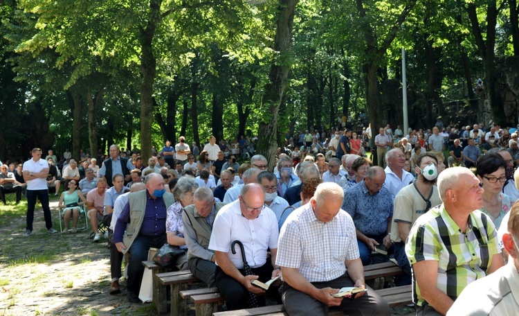 Pielgrzymka mężczyzn i młodzieńców na Górę Świętej Anny