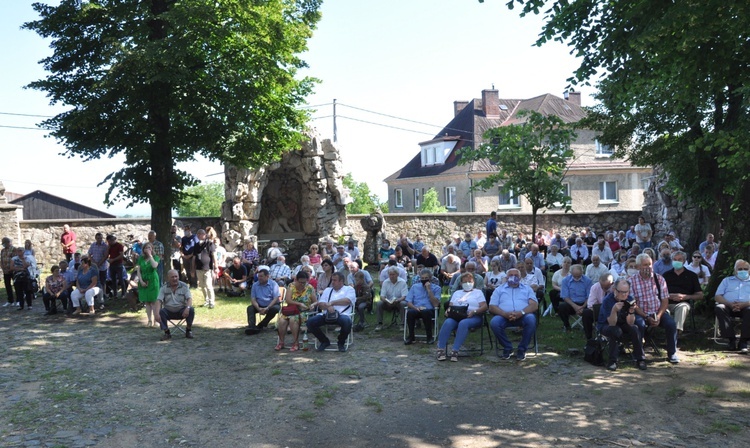 Pielgrzymka mężczyzn i młodzieńców na Górę Świętej Anny