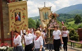 Wprowadzenie relikwii bł. ks. Jerzego Popiełuszki w Rycerce Górnej