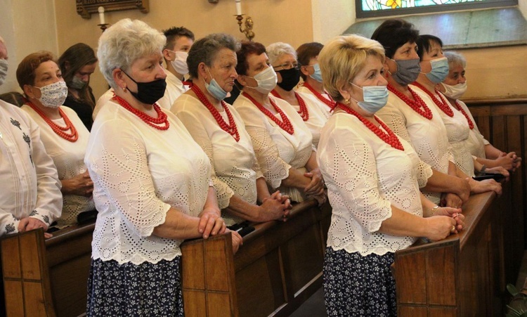 Wprowadzenie relikwii bł. ks. Jerzego Popiełuszki w Rycerce Górnej