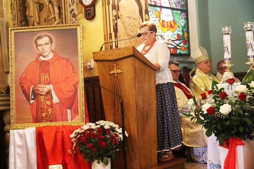 Wprowadzenie relikwii bł. ks. Jerzego Popiełuszki w Rycerce Górnej