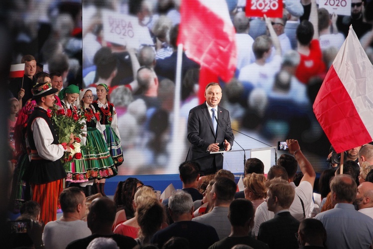 Wieczór wyborczy Andrzeja Dudy w Łowiczu