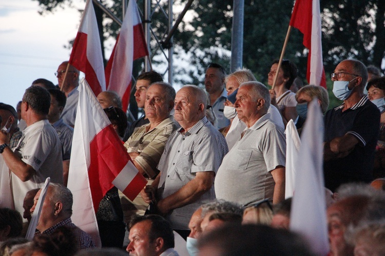 Wieczór wyborczy Andrzeja Dudy w Łowiczu