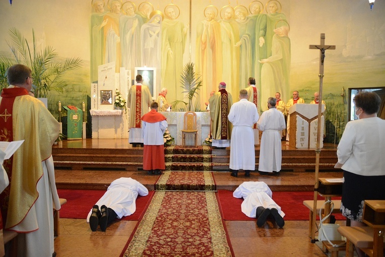 Krapkowice. Święcenia diakonów stałych