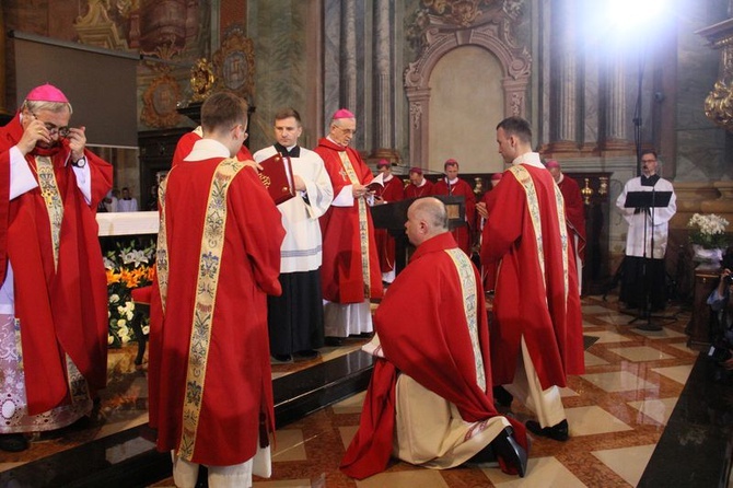 Święcenia biskupie ks. Adama Baba