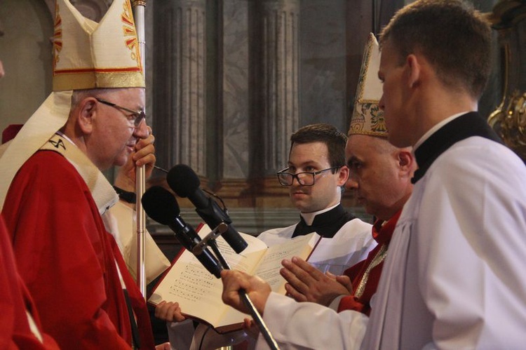 Święcenia biskupie ks. Adama Baba