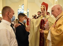 Bierzmowanie miało miejsce w sanktuarium Matki Bożej Przydonickiej.