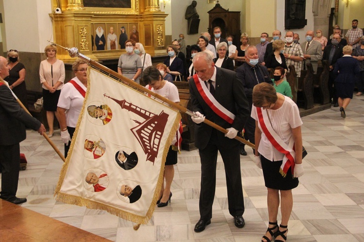 Zakończenie peregrynacji obrazu i relikwii św. Jana Pawła II w tarnowskiej katedrze