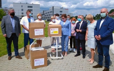 Przekazany sprzęt będzie służył szpitalowi także po ustaniu epidemii.