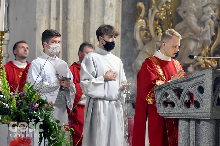 Bierzmowanie i odpust w strzegomskiej parafii