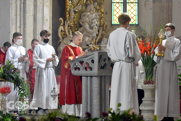 Bierzmowanie i odpust w strzegomskiej parafii