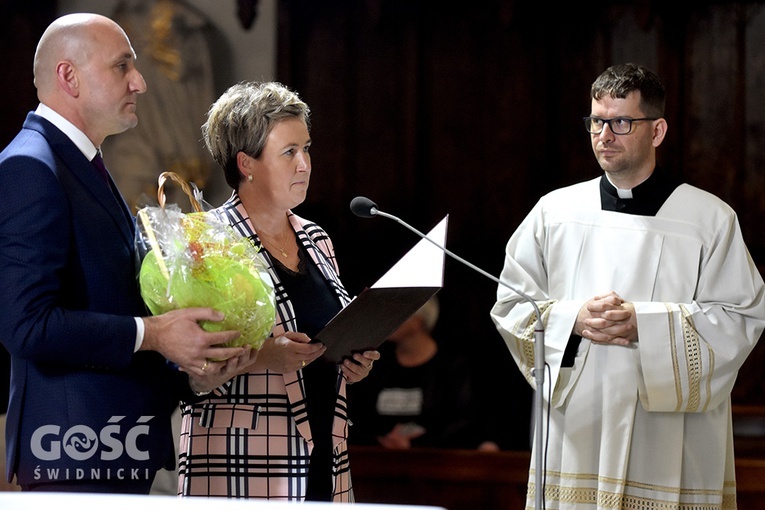 Bierzmowanie i odpust w strzegomskiej parafii