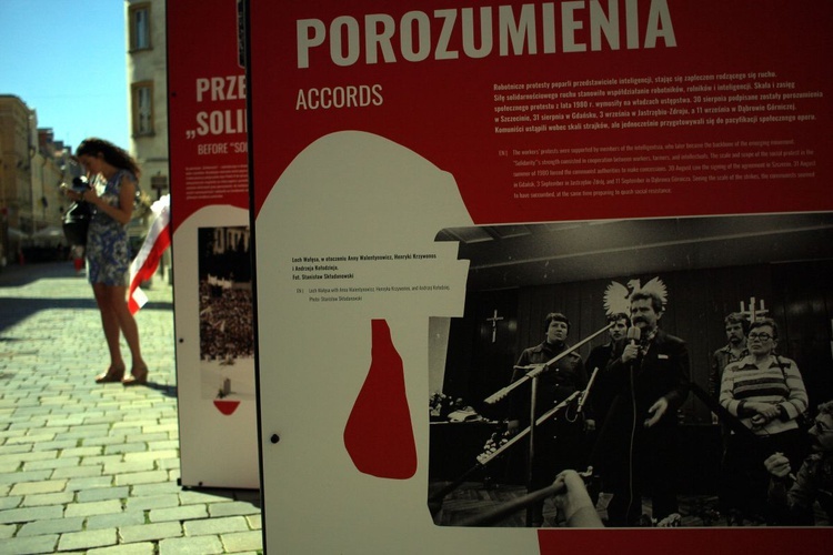 Tu rodziła się Solidarność. Wystawa na opolskim rynku