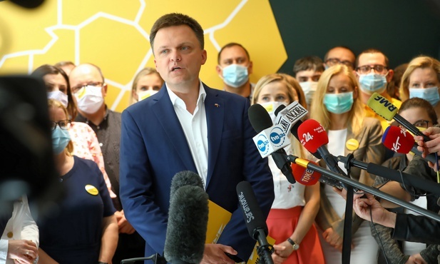 Trzaskowski zaakceptował postulaty Hołowni