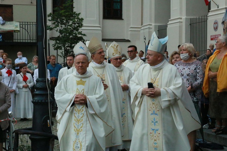 Uroczystości ku czci Matki Bożej Płaczącej